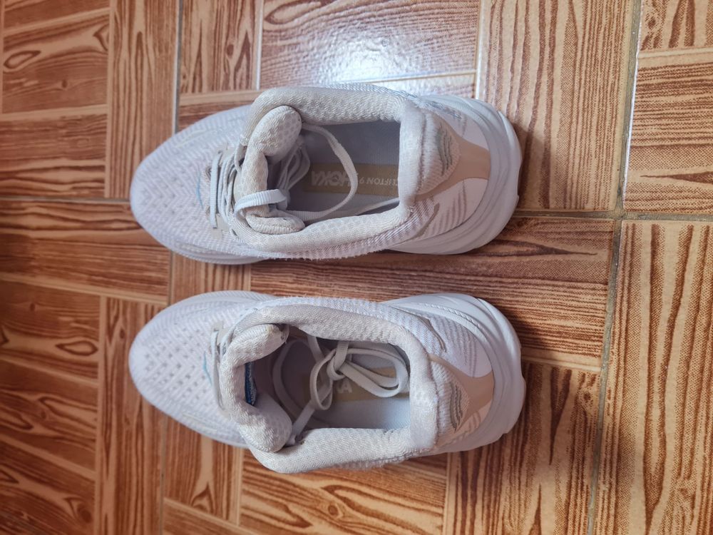Hoka Clifton 9 beje 38