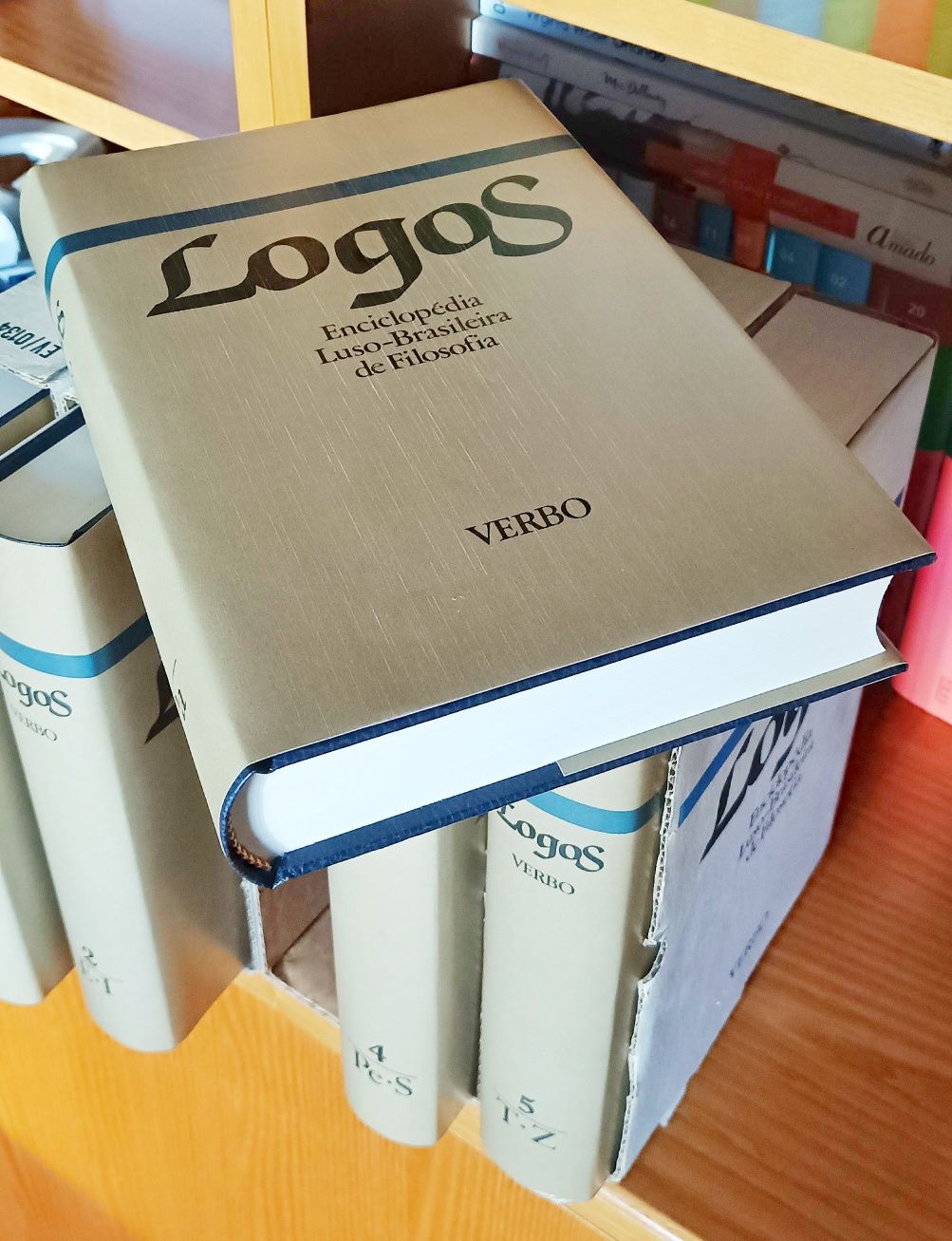 LOGOS - Enciclopédia Luso Brasileira de Filosofia