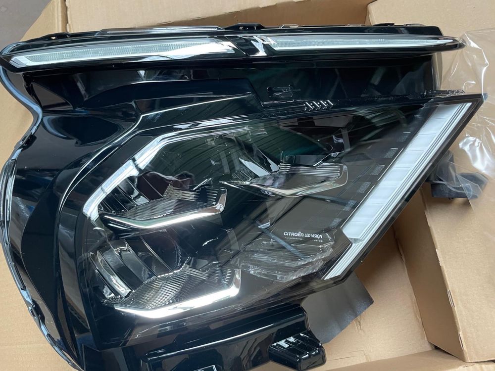 Otica frente direira citroen C4 C4x Ultimo modelo NOVO