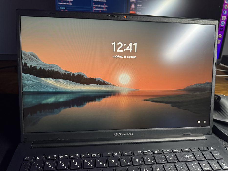 Asus vivobook 15 | Intel N100 | 4GB RAM | 128 gb m2 SSD