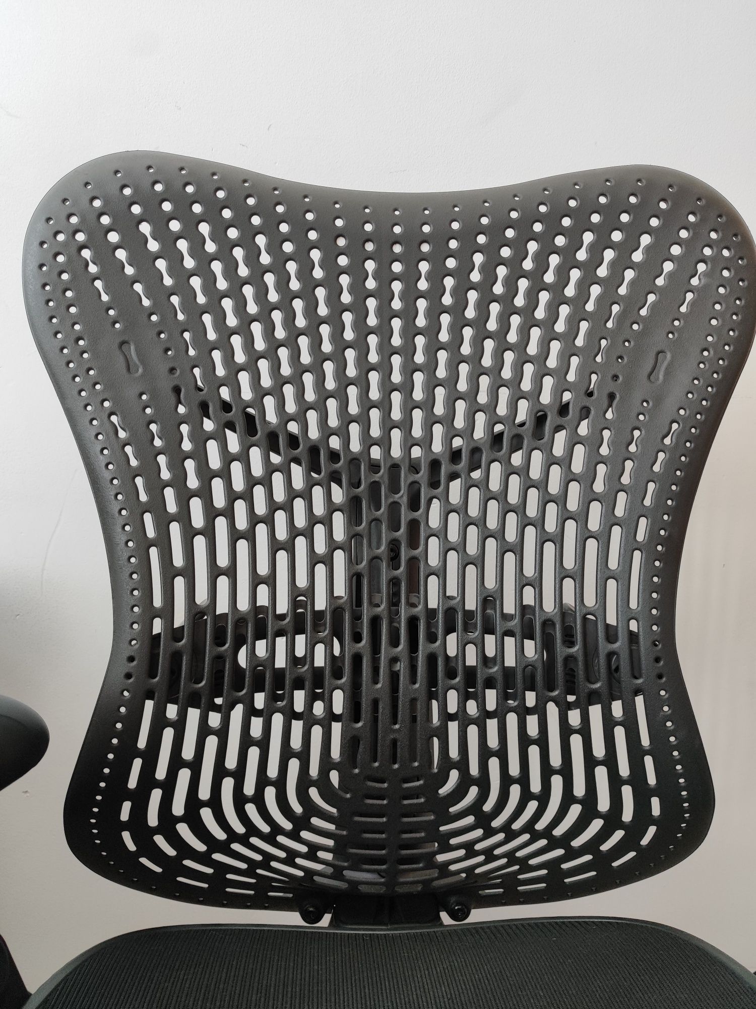 Fotel biurowy Herman Miller Mirra