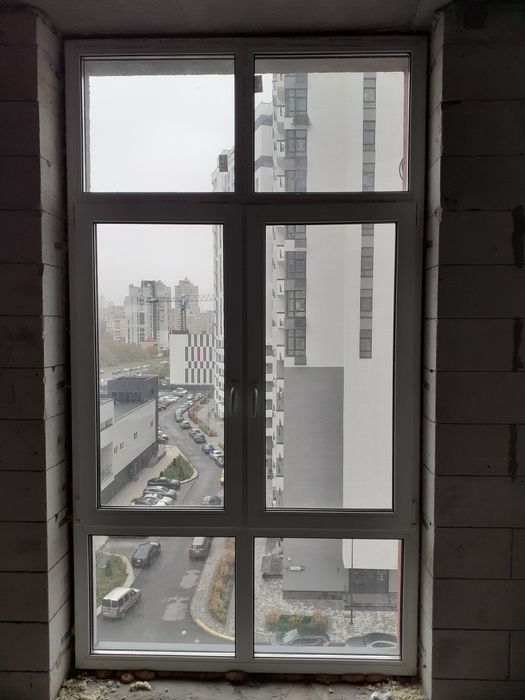 Продам вікно Rehau, двокамерний  склопакет, б/у.