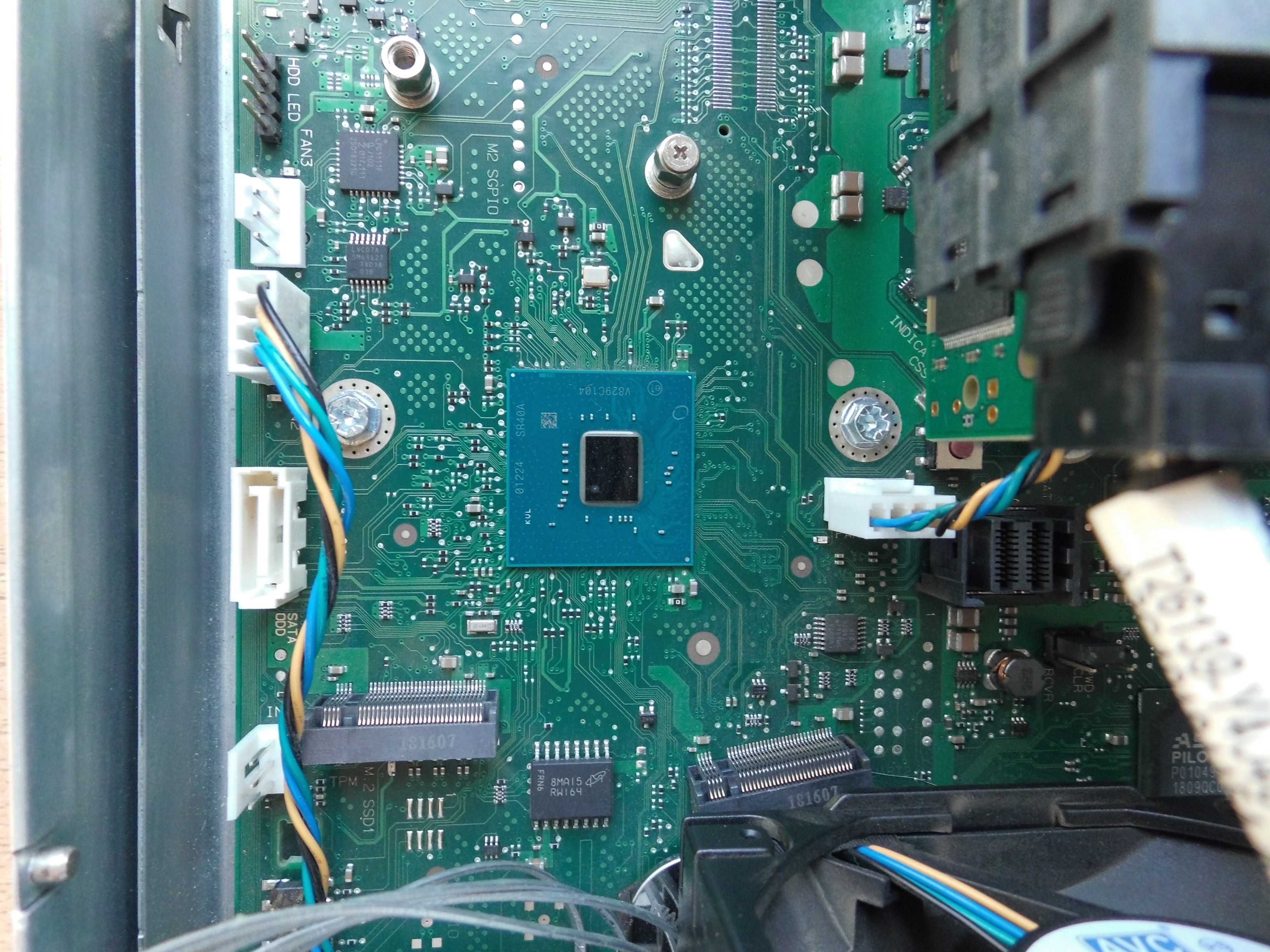 Serwer Fujitsu Primergy TX 1320 M4