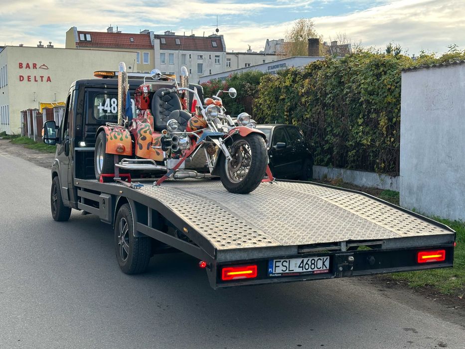 -> Transport Pojazdów Holowanie Przewóz Pomoc Drogowa 24/7 Niemcy