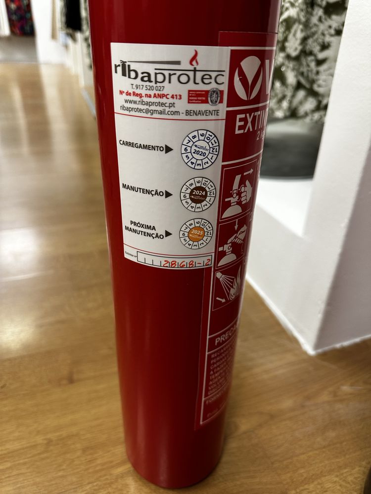 Extintores com valodade