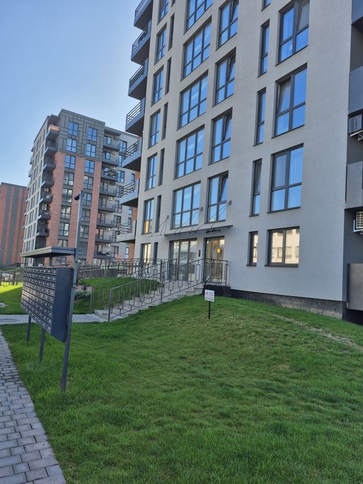 Продаж 2.кім.квартири жк.West Towers