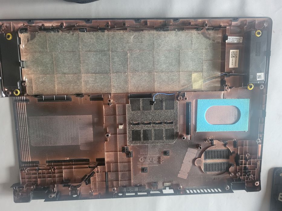 Sprzedam dolną obudowę do Laptopa Acer Packard Bell Z5WGM