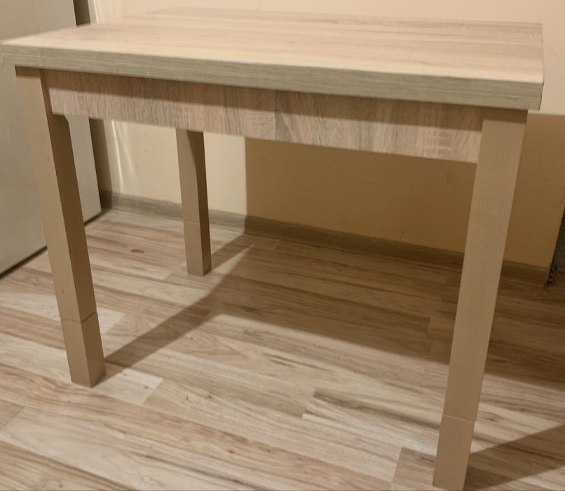 Sprzedam solidny rozkładany stół kuchenny