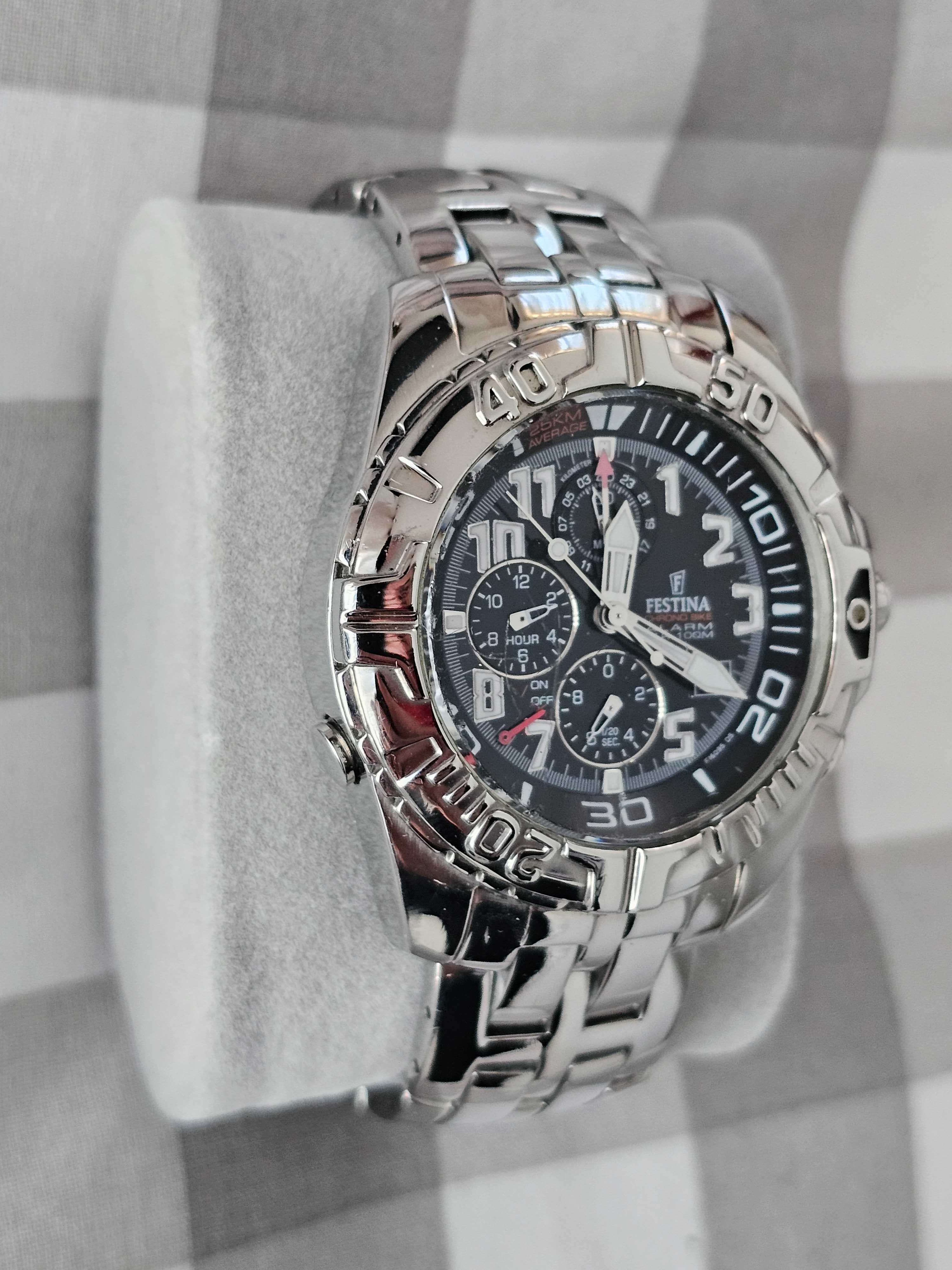 Relogio Festina  Swiss Made Cronometro VALOR NA LOJA 400 EUROS..