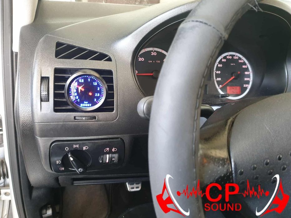 Montagem de som sensores camera reboque manometros luzes etc (CP SOUND