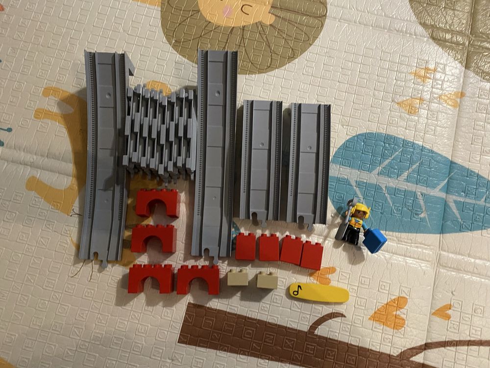 Lego Duplo Tory kolejowe i wiadukt 10872