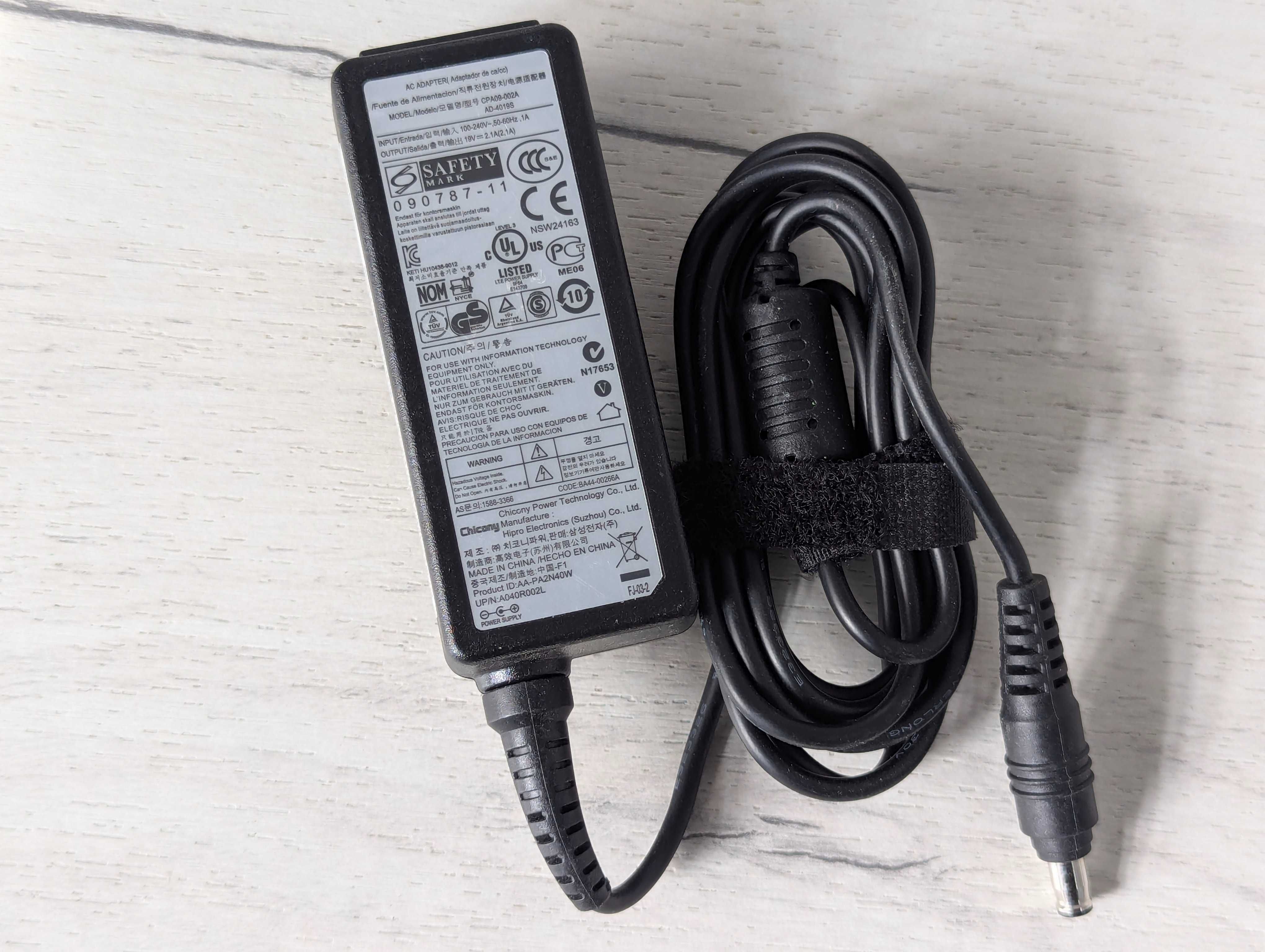 Блок живлення Samsung 40w 5.5х3.0