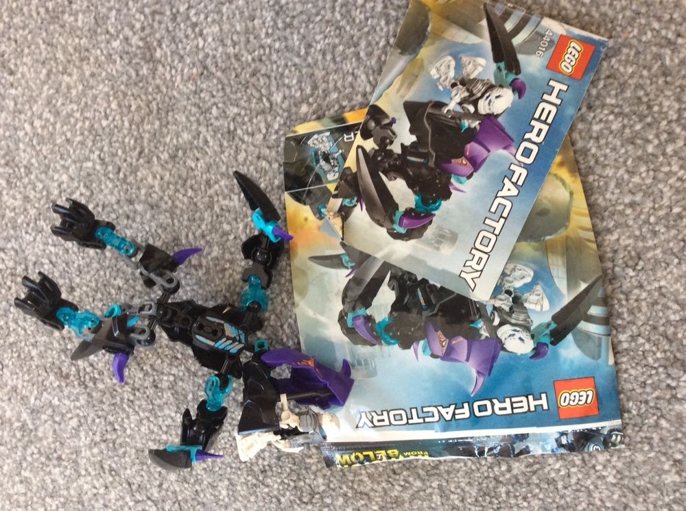 Lego hero factory Bestia Jaw kontra Stormer 44020