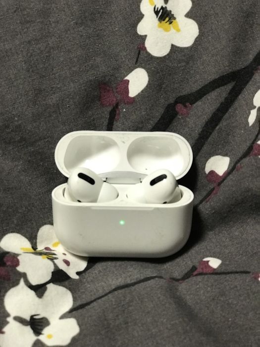 AirPods pro Gen 1 (оригінал)