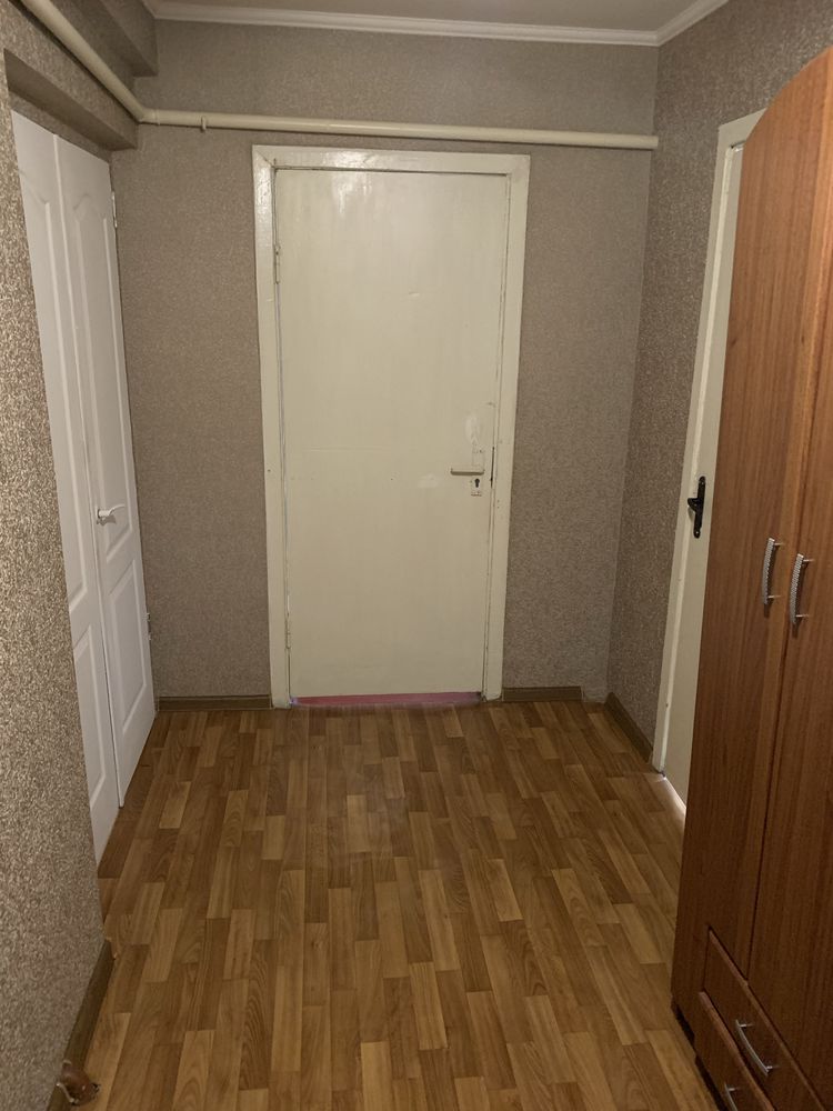 Продам трехкомнатную квартиру