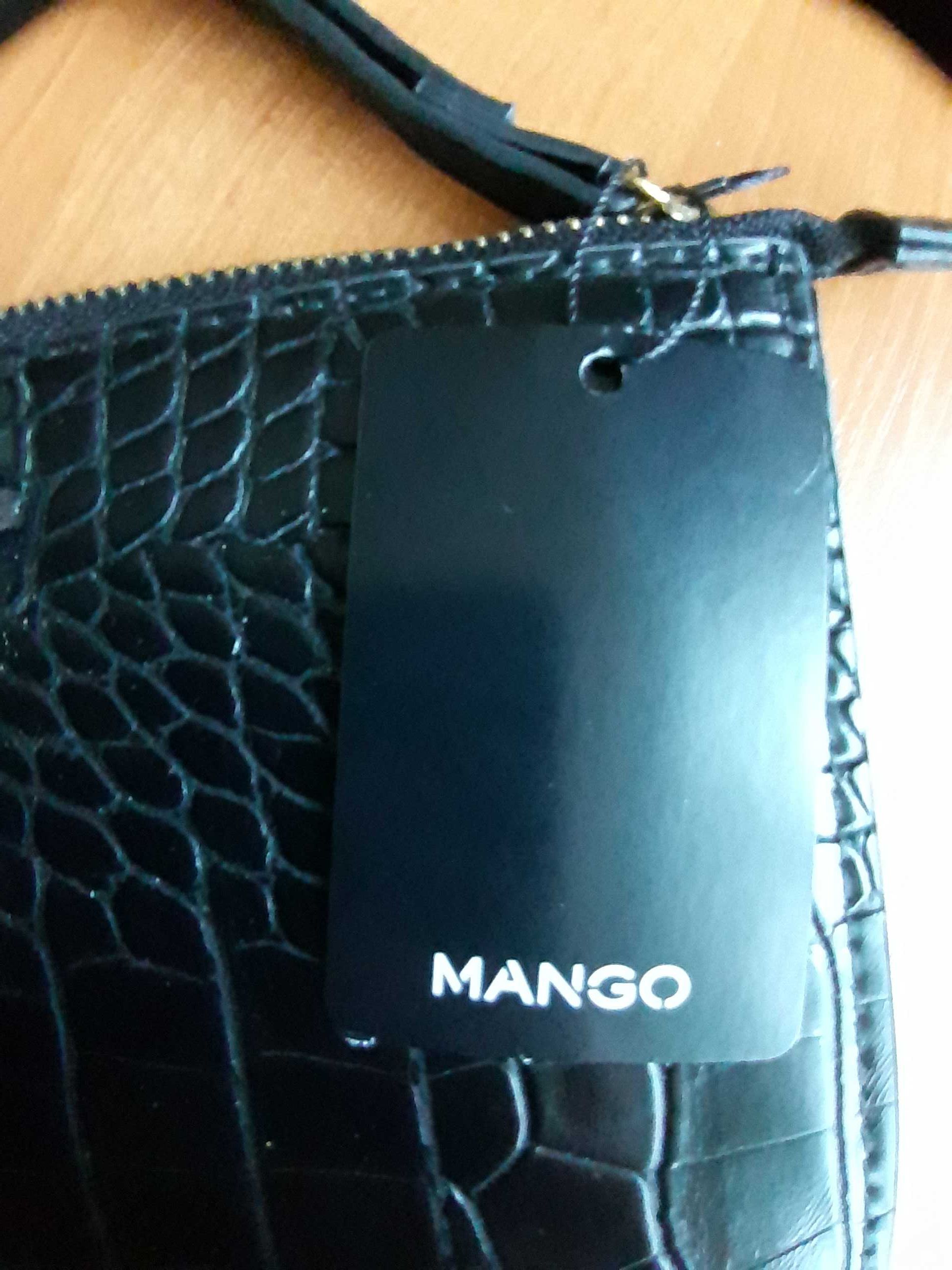 Клатч від mango.