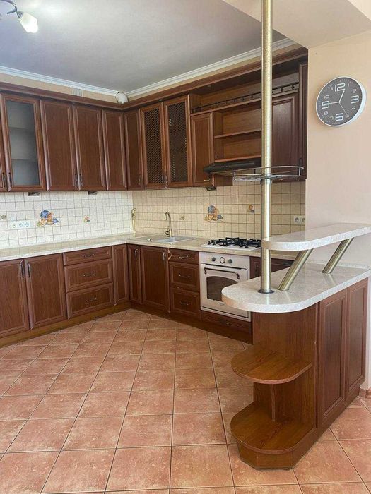 Кухня в хорошому стані!