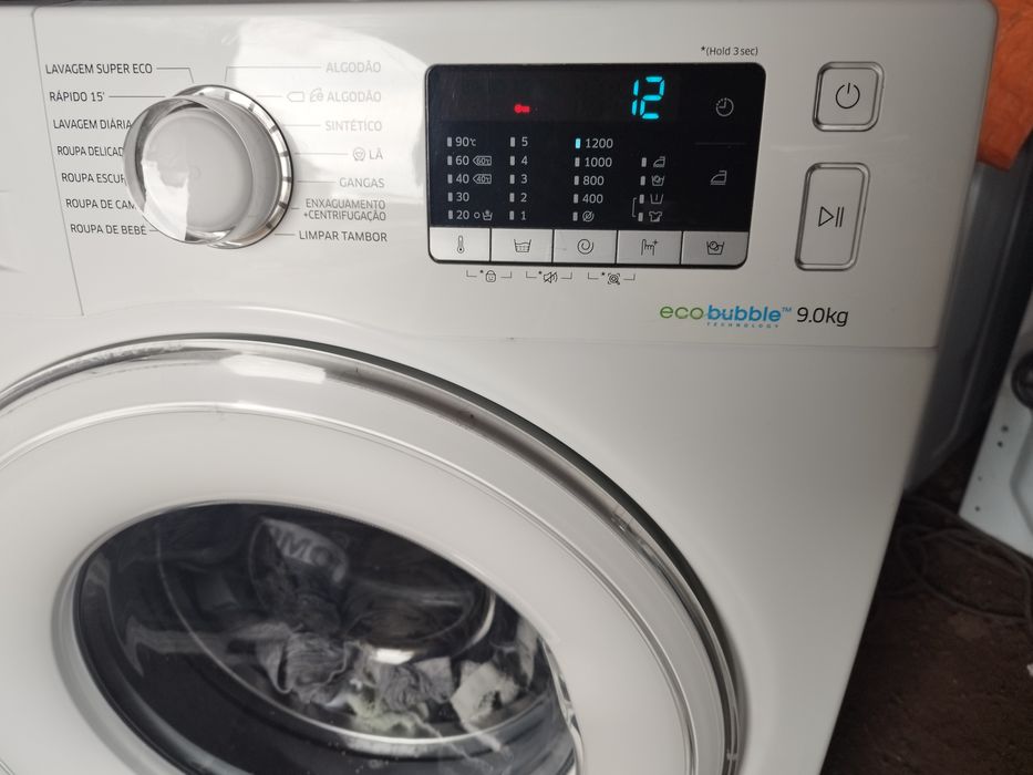 Máquina de lavar roupa