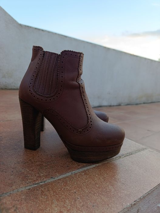 Botas    cubanas