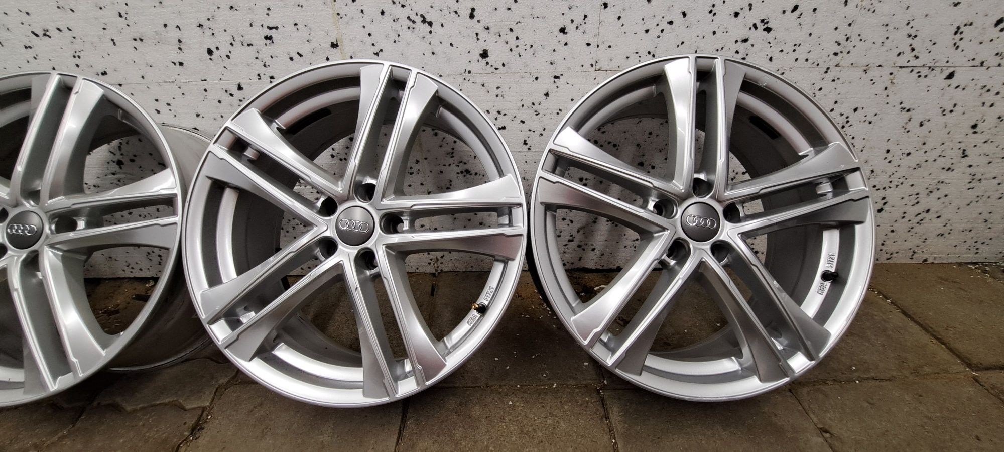 Alufelgi TEC 19 5x112 ET45 8J Audi Vw Mercedes 
6,5J