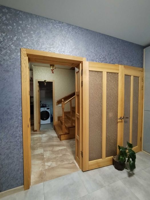 Стильний, розкішний будинок в с. Бездрик