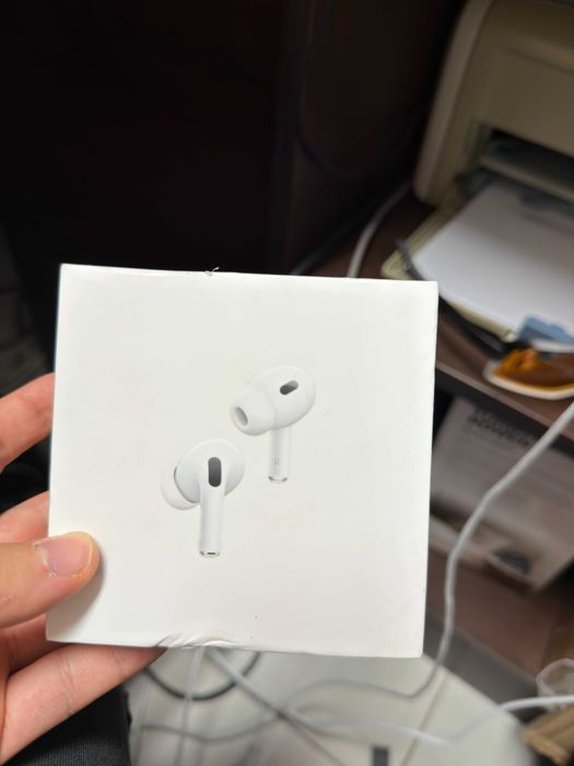 Apple AirPods Pro 2. generacji nowe z amazon MagSafe Lightning