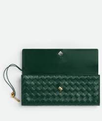 BOTTEGA VENETA
Long Andiamo Clutch