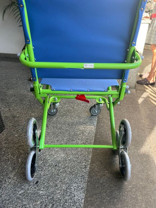Cadeira de subir e descer escadas