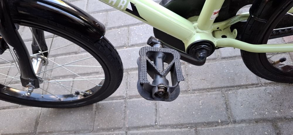 Rower dzieciecy plus 2 kółka