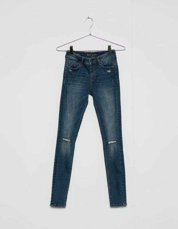 Новые джинсы бершка штаны узкачи скинни с эффектом Push up от Bershka