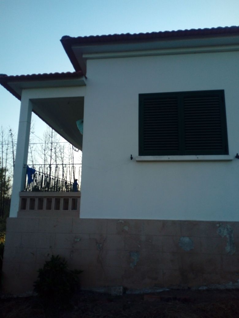 Pequena quinta t3 com 5000m2 de terreno