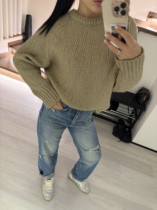 Весь образ Zara , светр 500, джинси 750