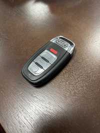 Ключ Audi з кнопкою (панік)