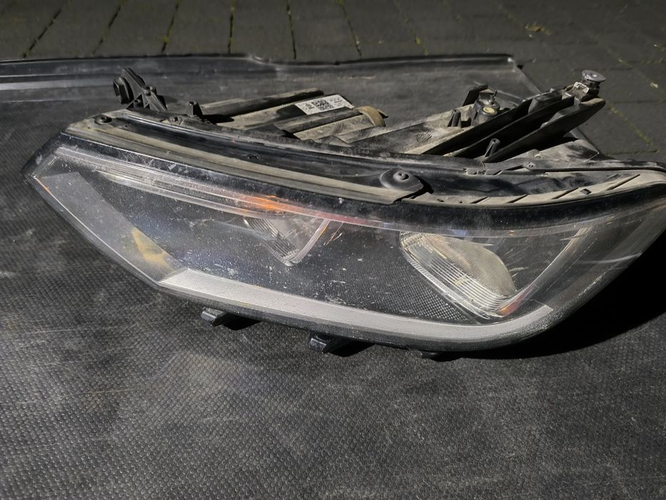 Lampa Przód lewa, VW Passat Kombi  B8