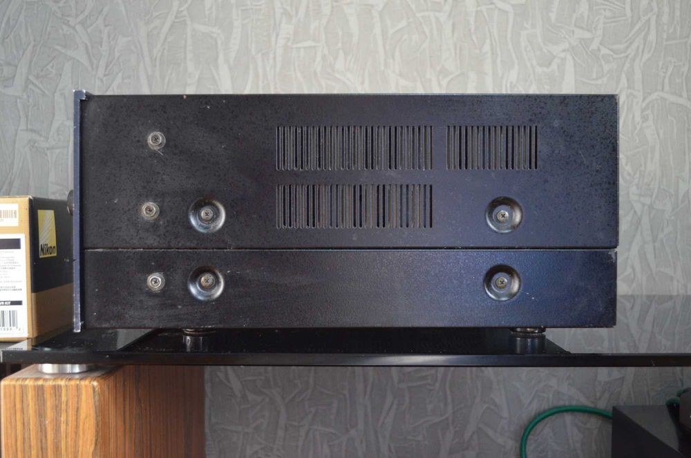 Усилитель мощности Hitachi HMA-8300