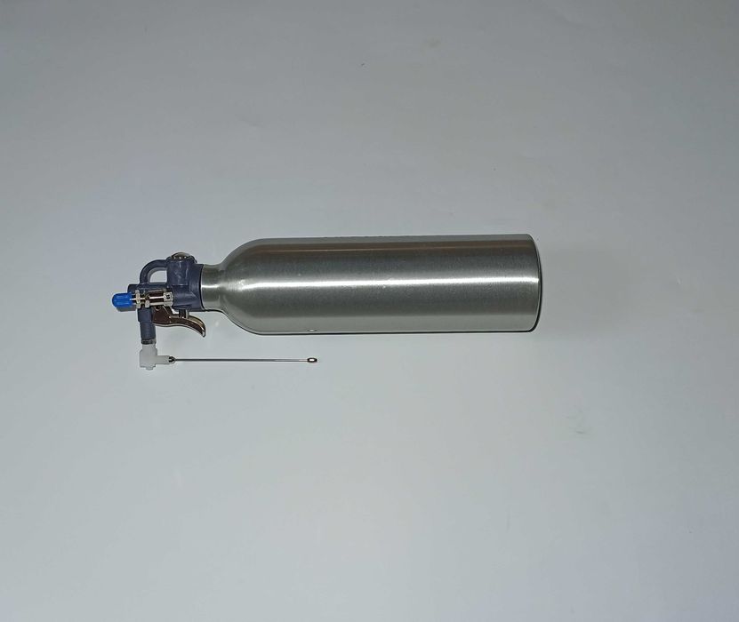 Многоразовый баллон распылитель для технических жидкостей очиститель