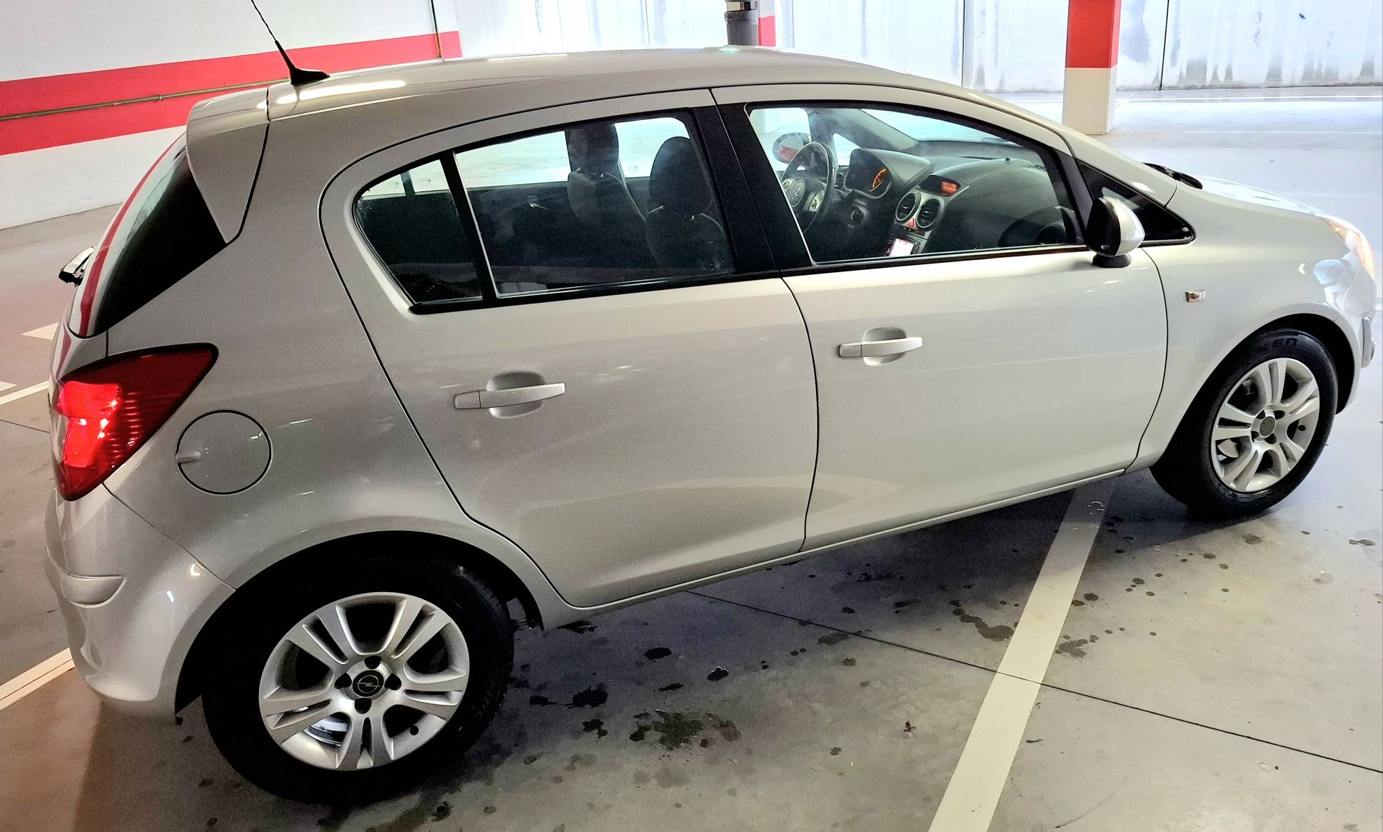 Opel Corsa 2013, diesel só com 112000km