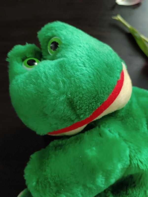 Plecaczek żabka zielony na szelki dla dziewczynki i chłopca