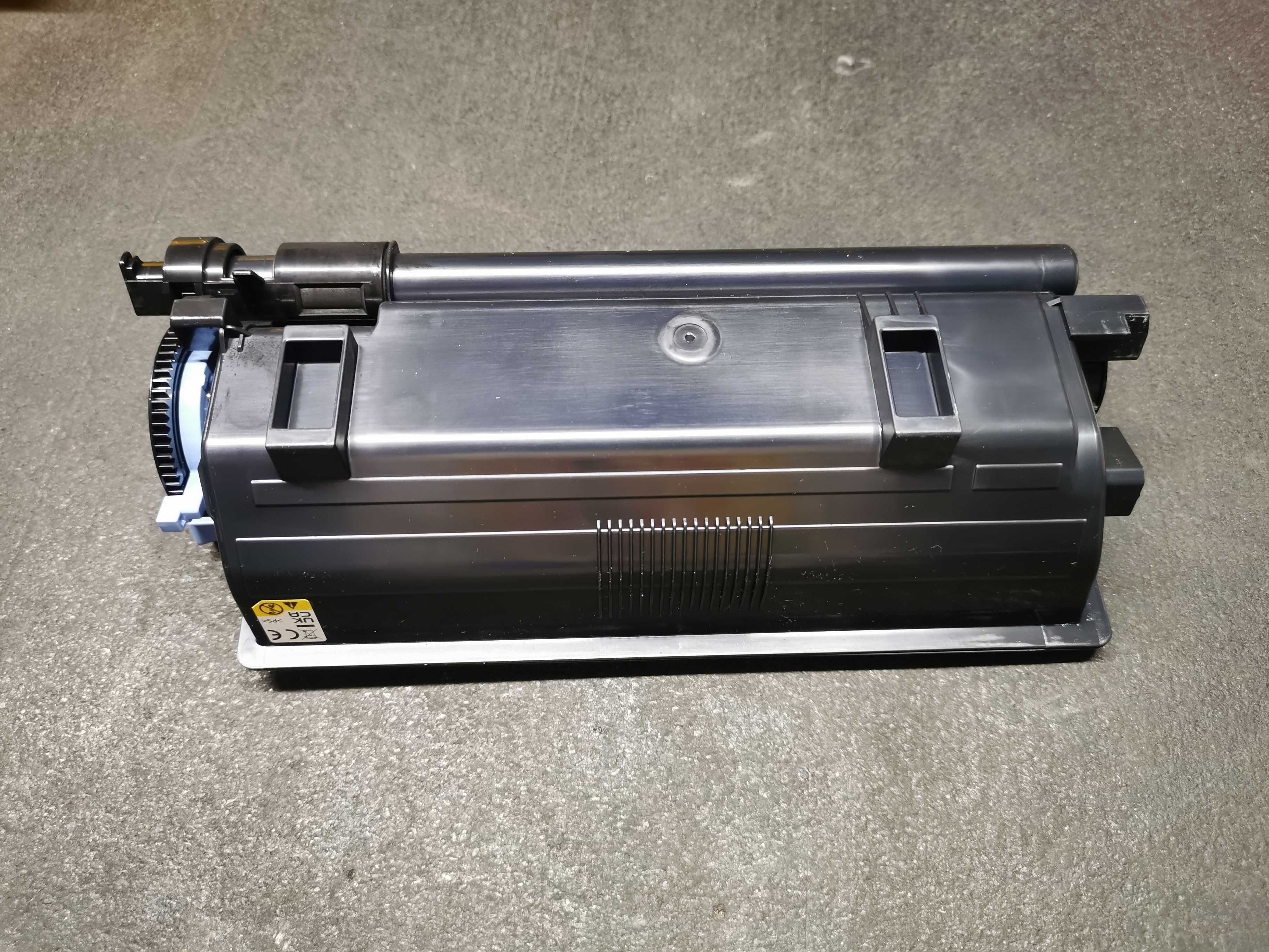 Toner oryginalny TK-3400 - pochodzi z demontażu Nowy