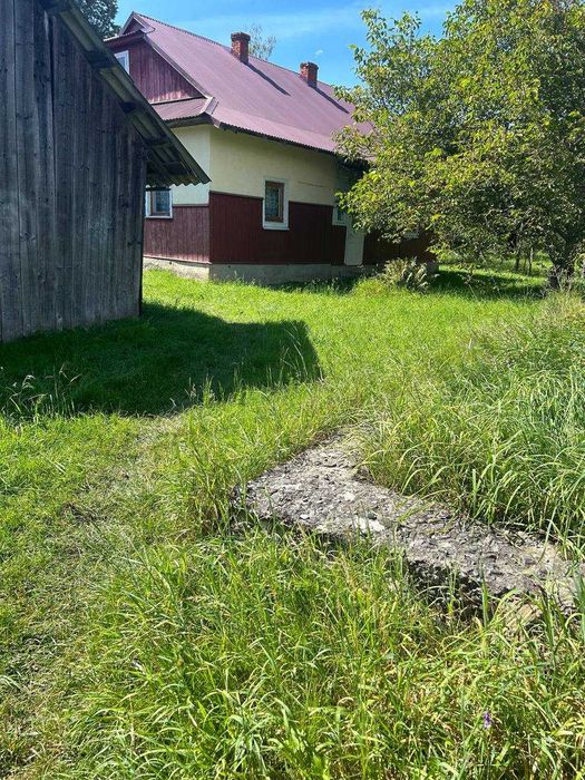 Здається половина будинку для проживання у місті Косів.