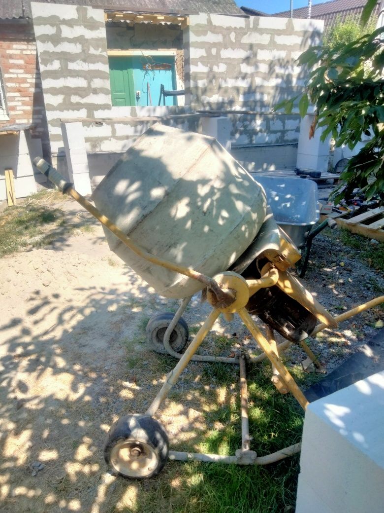 Оренда бетономішалки
