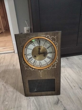 Zegar stary ścienny nakręcany