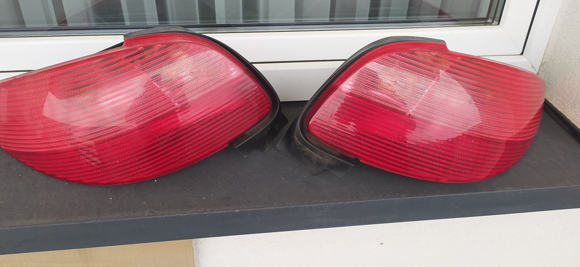 Peugeot 206cc lampy tyl