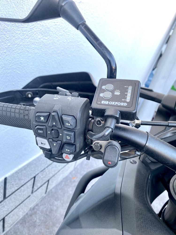 Honda Africa Twin 1100 - Top
