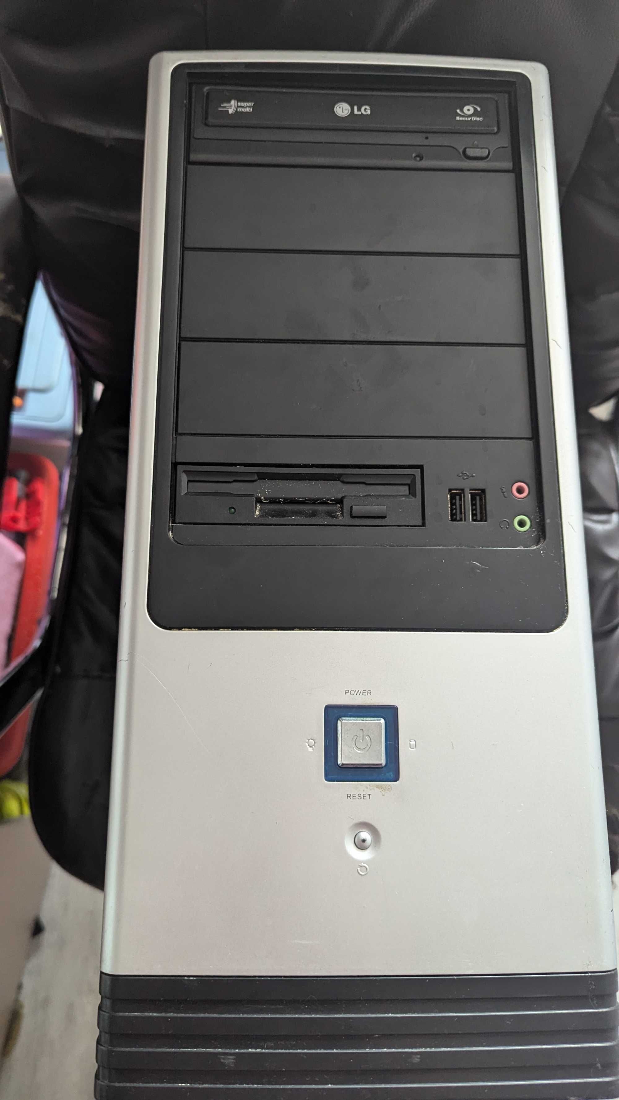 Intel G620 2.6GHz/Gigabyte GA-H61M-HD2 soc 1155 / 4gb ОЗУ /500Гб