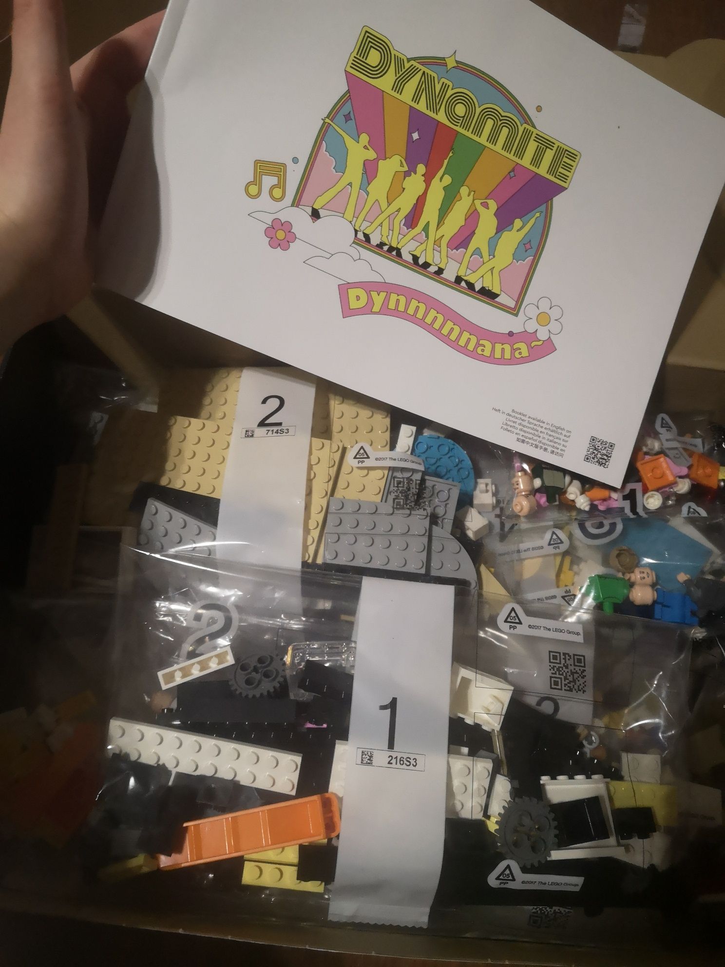 Oficjalny zestaw klocki lego ideas BTS dynamite