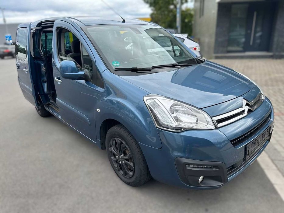 Viatura Adaptada Automática  5Lugares + Cadeira de Rodas  com Garantia