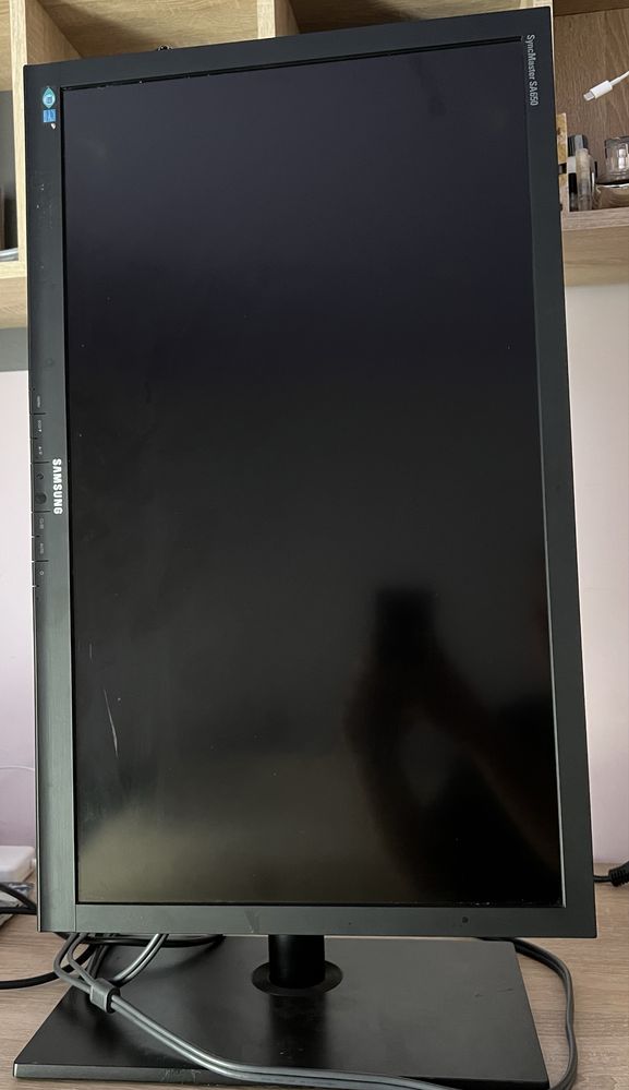 Монитор Samsung SyncMaster SA650 24" FHD LED MVA