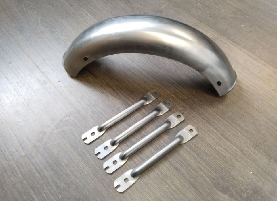 Romet pony motorynka błotnik przód metalowy mocowania kpl bdb