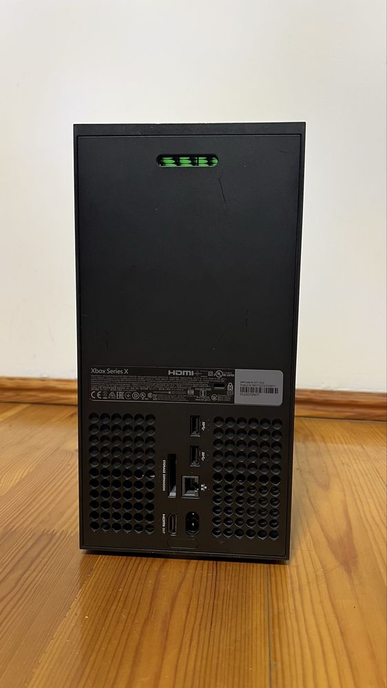 XBOX SERIES X + gry + pad + ładowarka, zestaw gotowy do gry